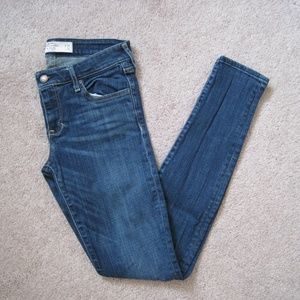 Abercrombie & Fitch Skinny Jeans - Size 2